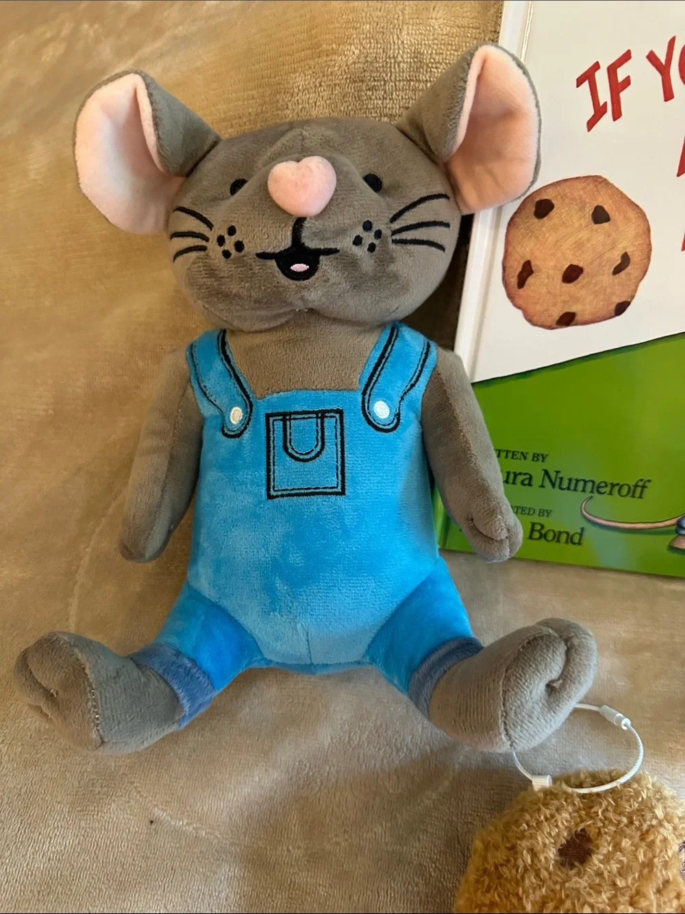 Kohl's Gray Mouse Plush Pair in Blue Overalls with Cookie Toy